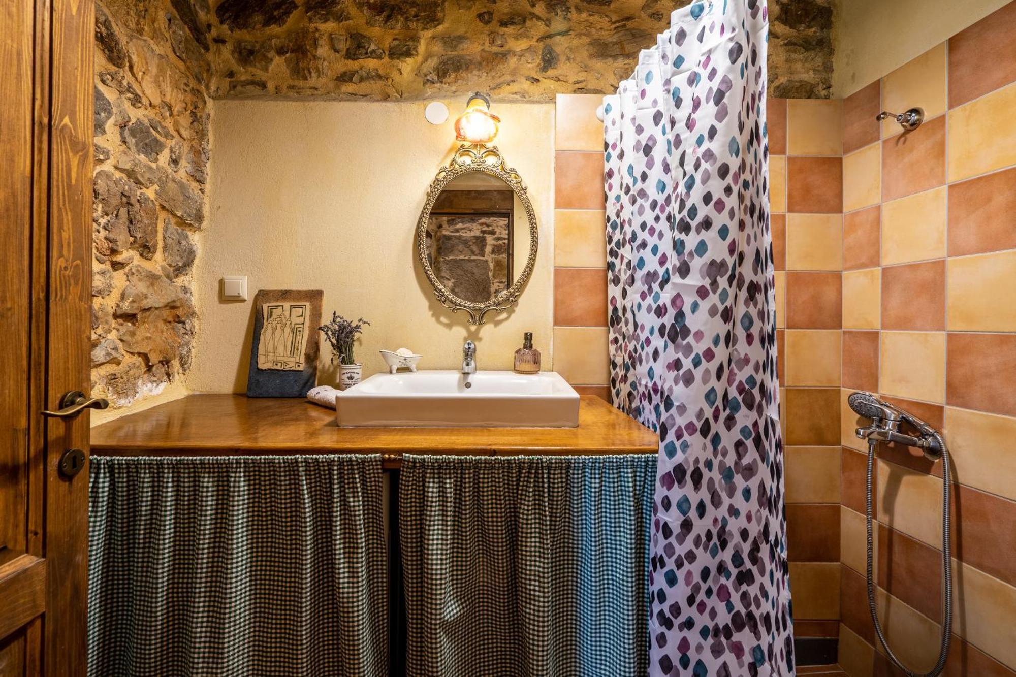 Orgon Farm Traditional Houses Apostoli Luaran gambar